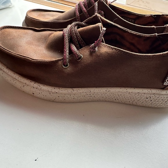 BOBS from Skechers Shoes - Bob’s Memory Foam slip On shoes size 11